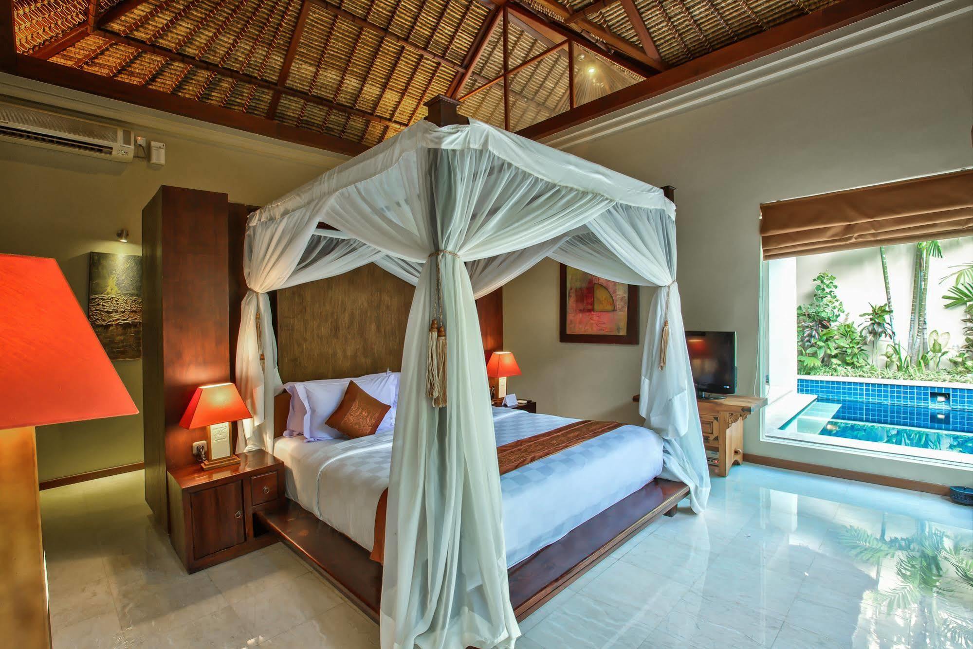 Bhavana Private Villas Seminyak  Bagian luar foto
